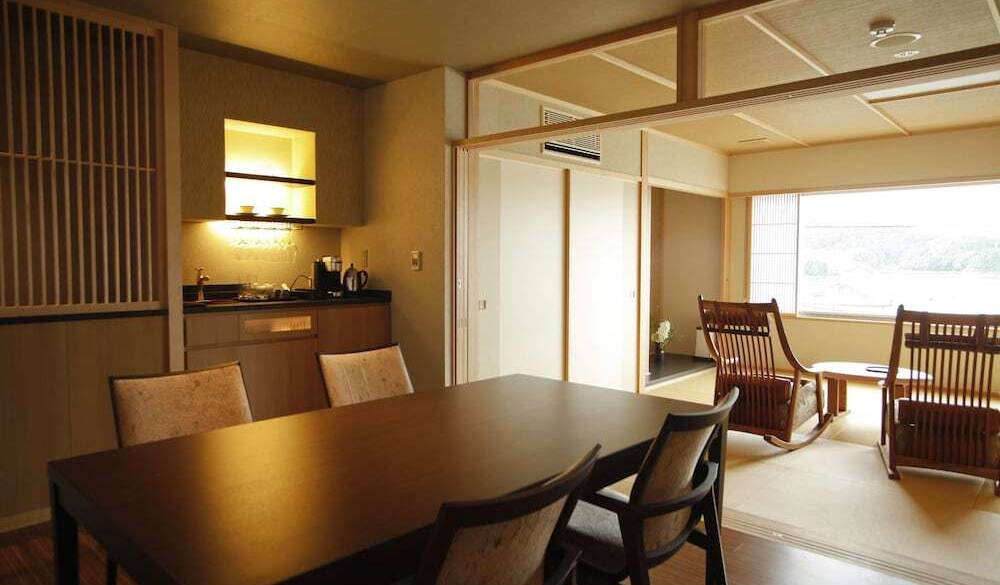 「別邸水の星」リビング / 5