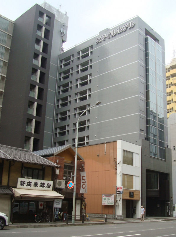 間口が狭い京町屋のようです