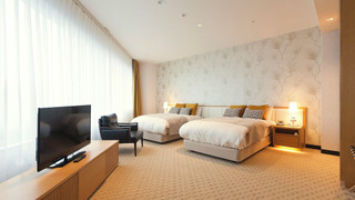 ロイヤル スイート ベッド (複数台) タワー (High Floor)