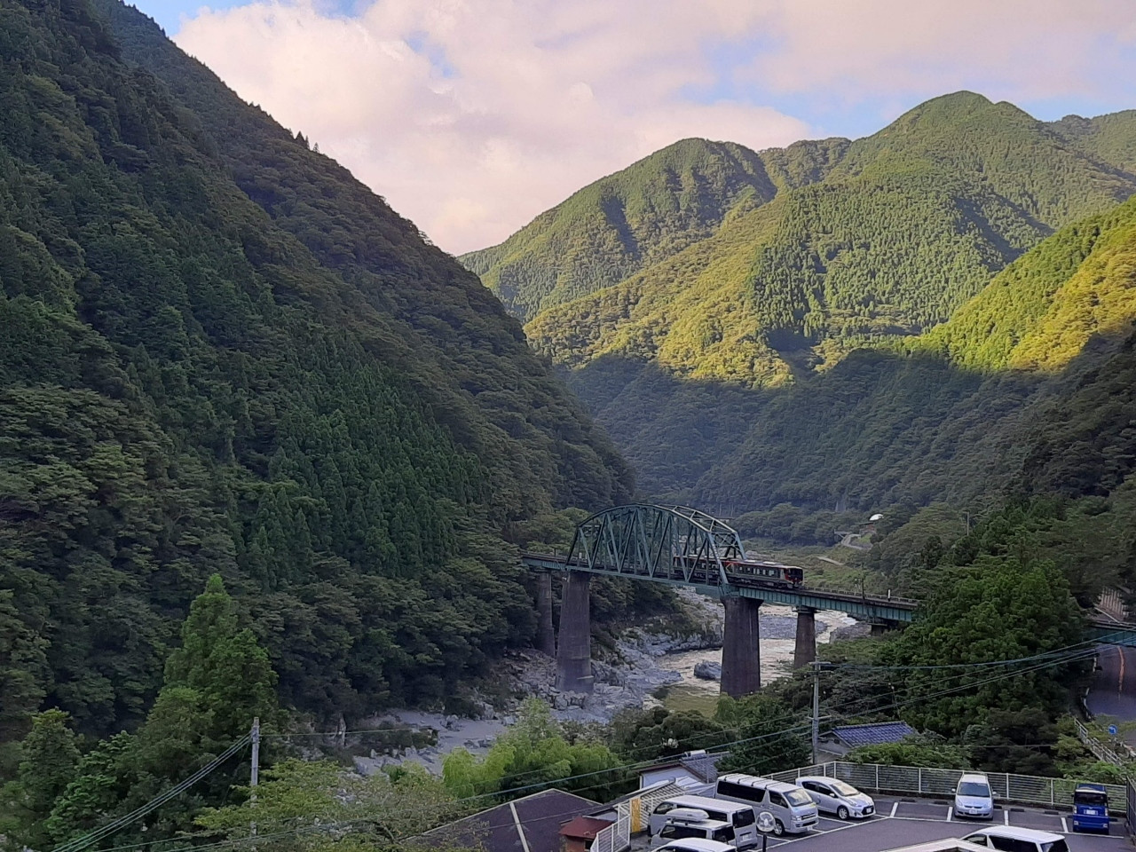 大歩危・小歩危の絶景と温泉、秘境グルメを彼と一緒に堪能3359657