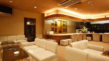 ロビーラウンジ / 3