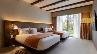 ラグジュアリー ヴィラ (15時チェックイン-10時チェックアウト)ご到着日15時からご出発日10時までご滞在(1室4名様でご利用の場合、リビングにエキストラベッド1台をご用意いたします)