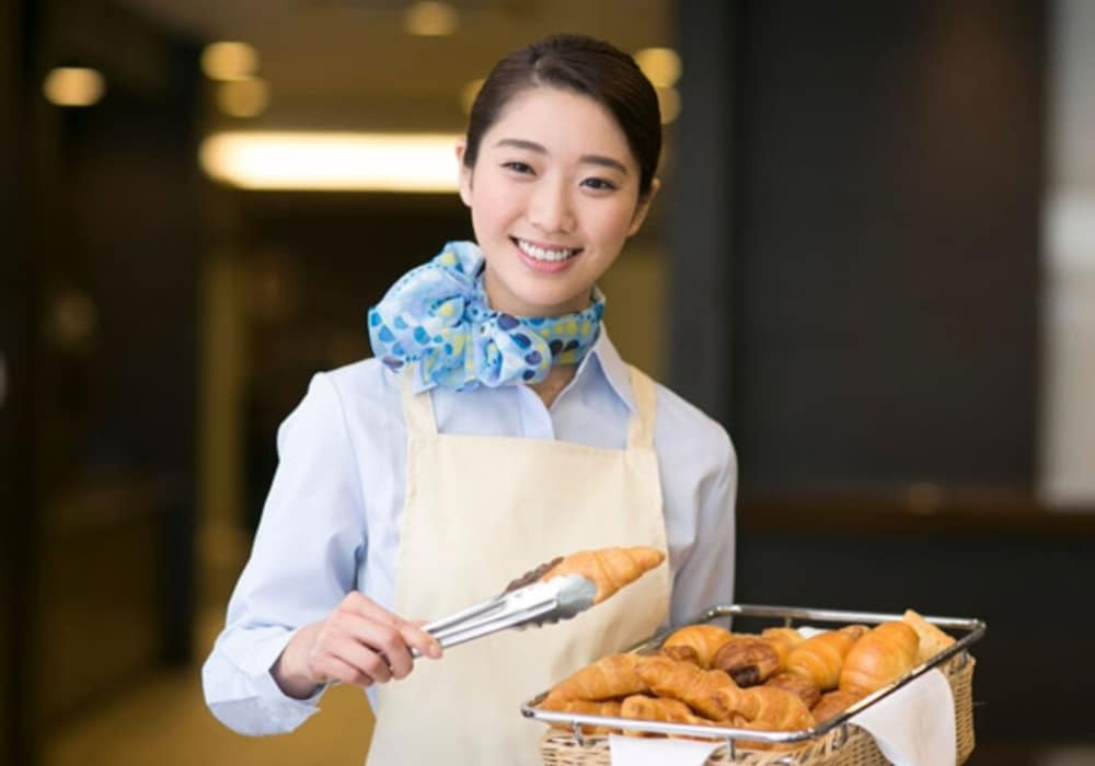 朝食