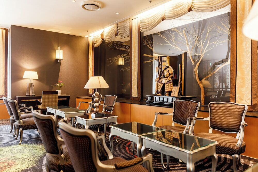 ロビーラウンジ