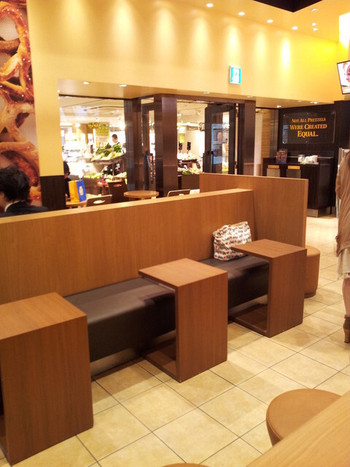 「アンティ・アンズ エキマルシェ大阪」内観 897141 