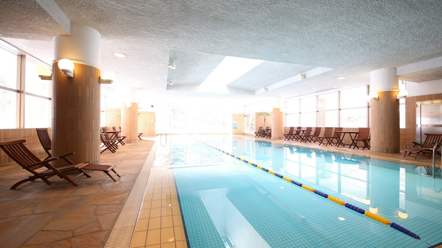 スパリゾート鹿山の湯 屋内プール