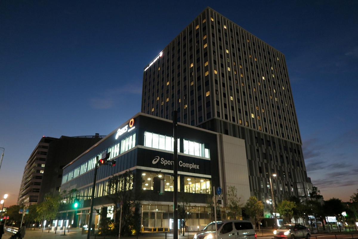 陽が落ちてからの到着になりました