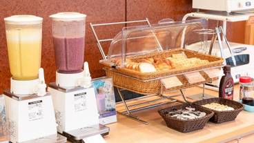 朝食スペース / 10