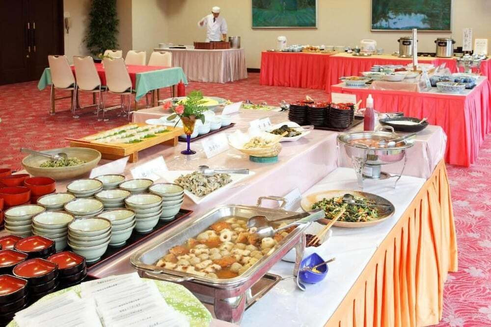 1. 心地よい温泉と郷土料理に舌鼓「秋田温泉さとみ」3485107