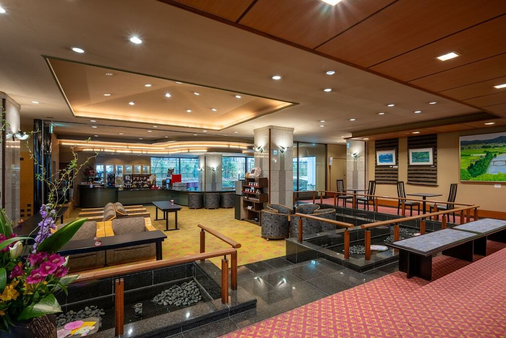 ロビーラウンジ