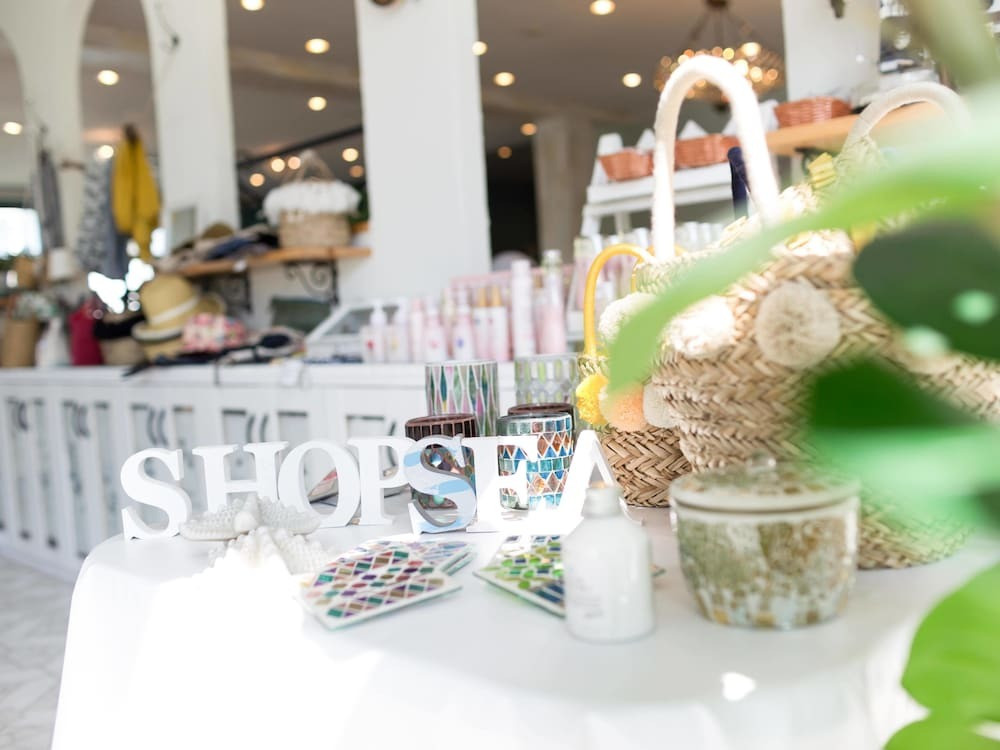 ロビーラウンジ