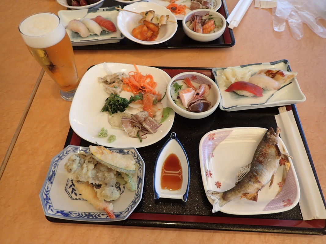 夕食バイキング