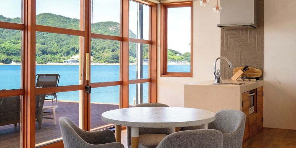 リビング エリア