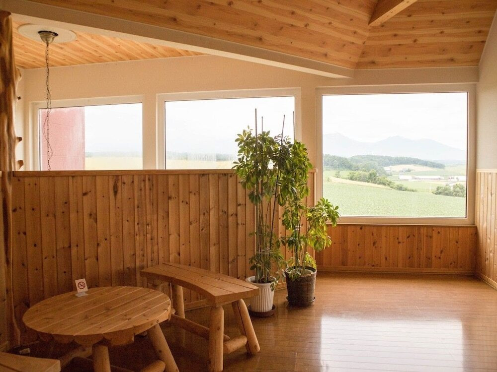 ロビーラウンジ