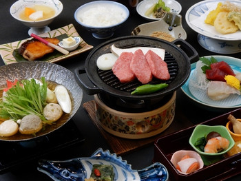 夕食はお部屋食だから湯上りも楽チン3703566