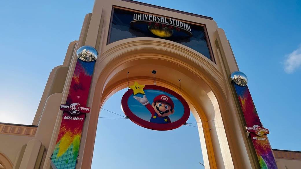 別世界の「USJ」を
とことん遊び尽くす！ / 3