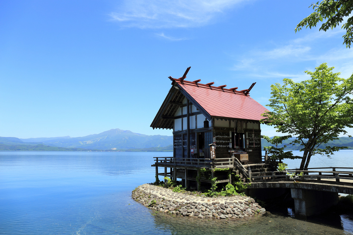 田沢湖 浮木神社