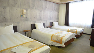 トリプルルーム (電子タバコのみOK)