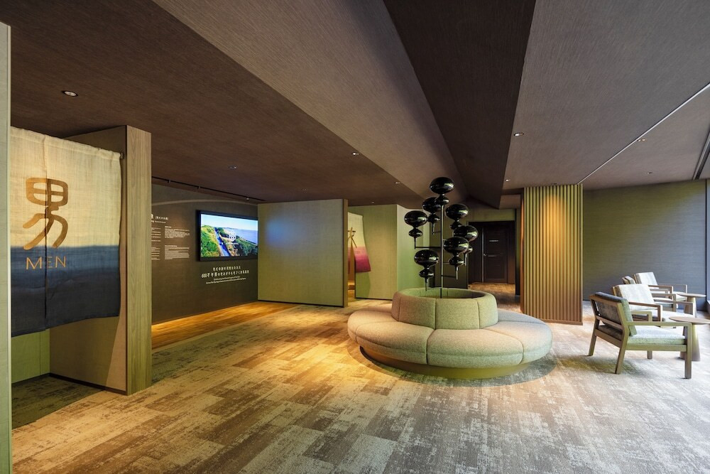 ロビーラウンジ