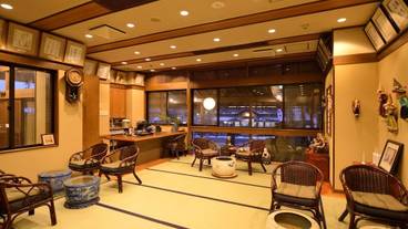 ロビー応接スペース / 2