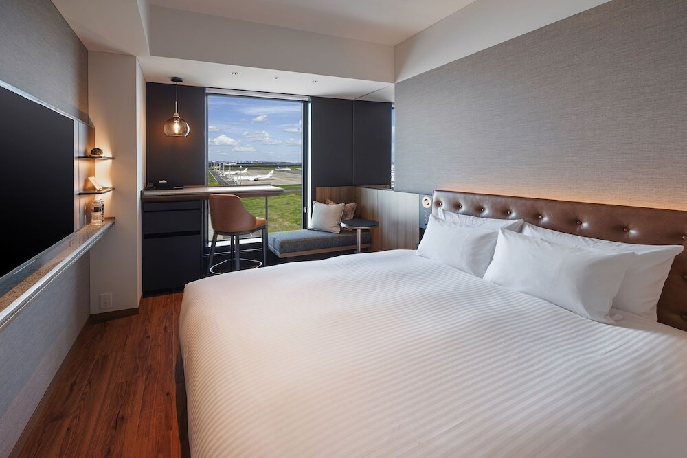 スタンダードダブル／空港側