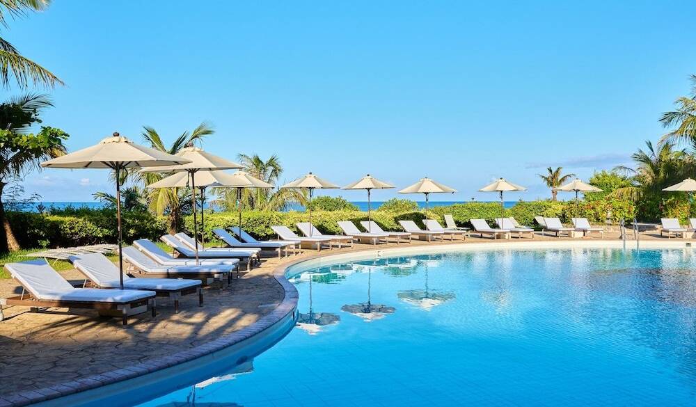 野外プール② / 4