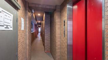 エレベーター / 1