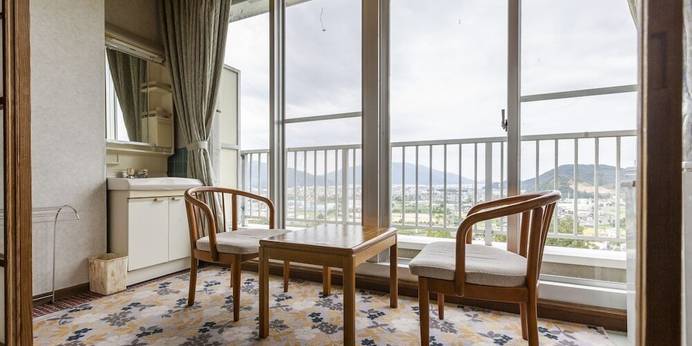 敦賀トンネル温泉 北国グランドホテル(福井県)(福井県 旅館) / 1