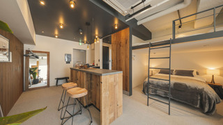 スーペリア スタジオスイート (3F)