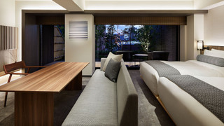 プレミアツイン