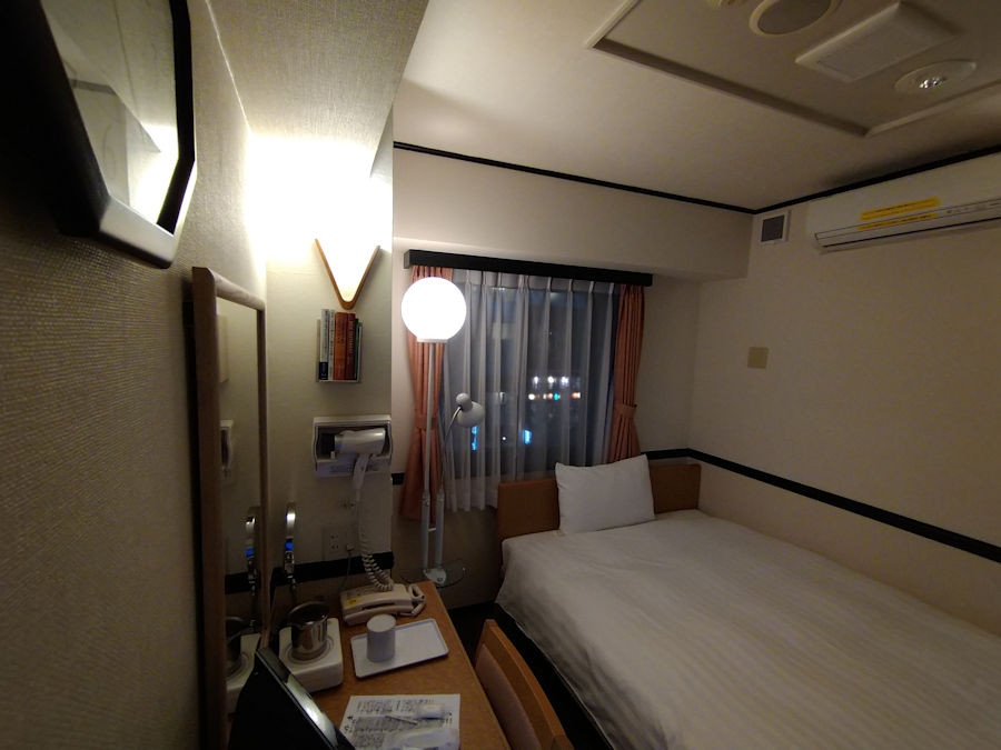 もう少し灯りが欲しかったです。