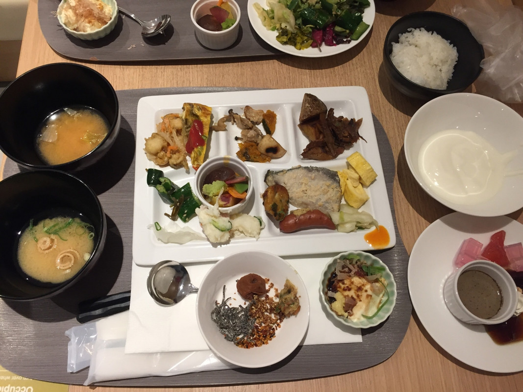 朝食