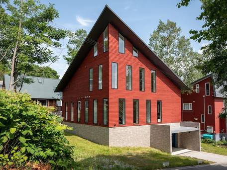 KITSUNE HOUSE by H2 Life / 1