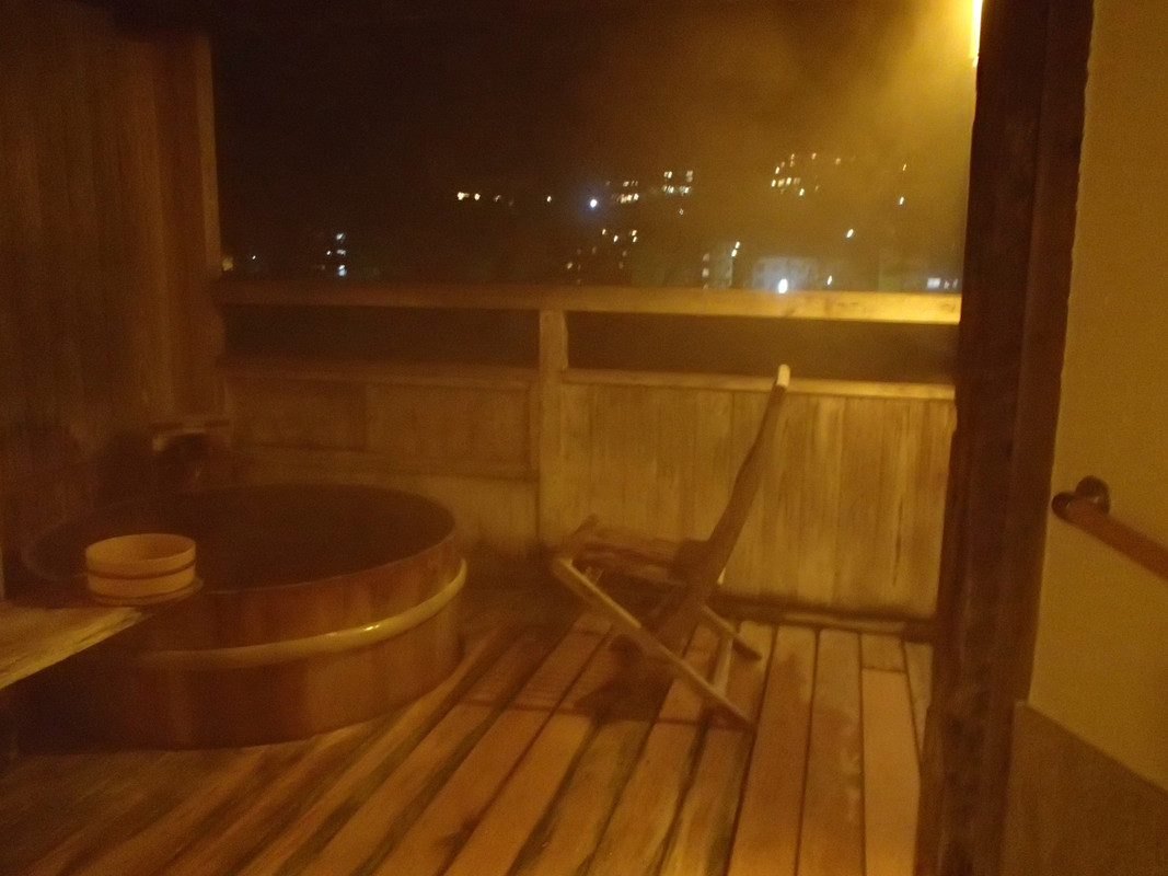 大浴場内の露天風呂