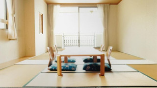 富士山と精進湖を一望! 特別和洋室(A)35平米/バストイレ付 禁煙