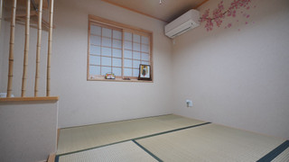 (103室) 1階 2人部屋 (個室、専用トイレ、シャワー付)