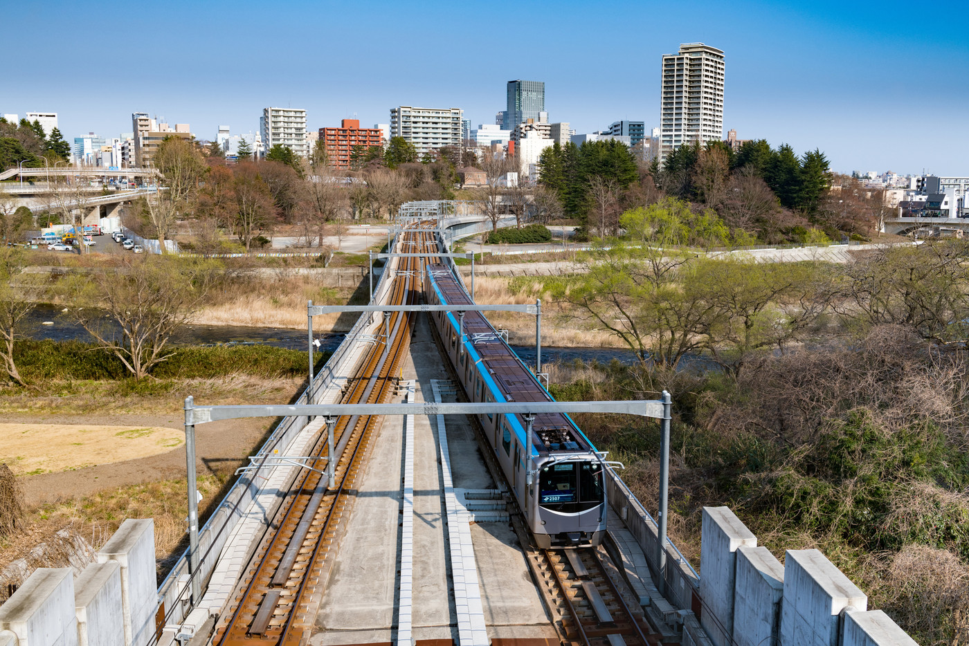 仙台市高速鉄道東西線国際センター駅付近