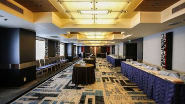 ボールルーム / 13