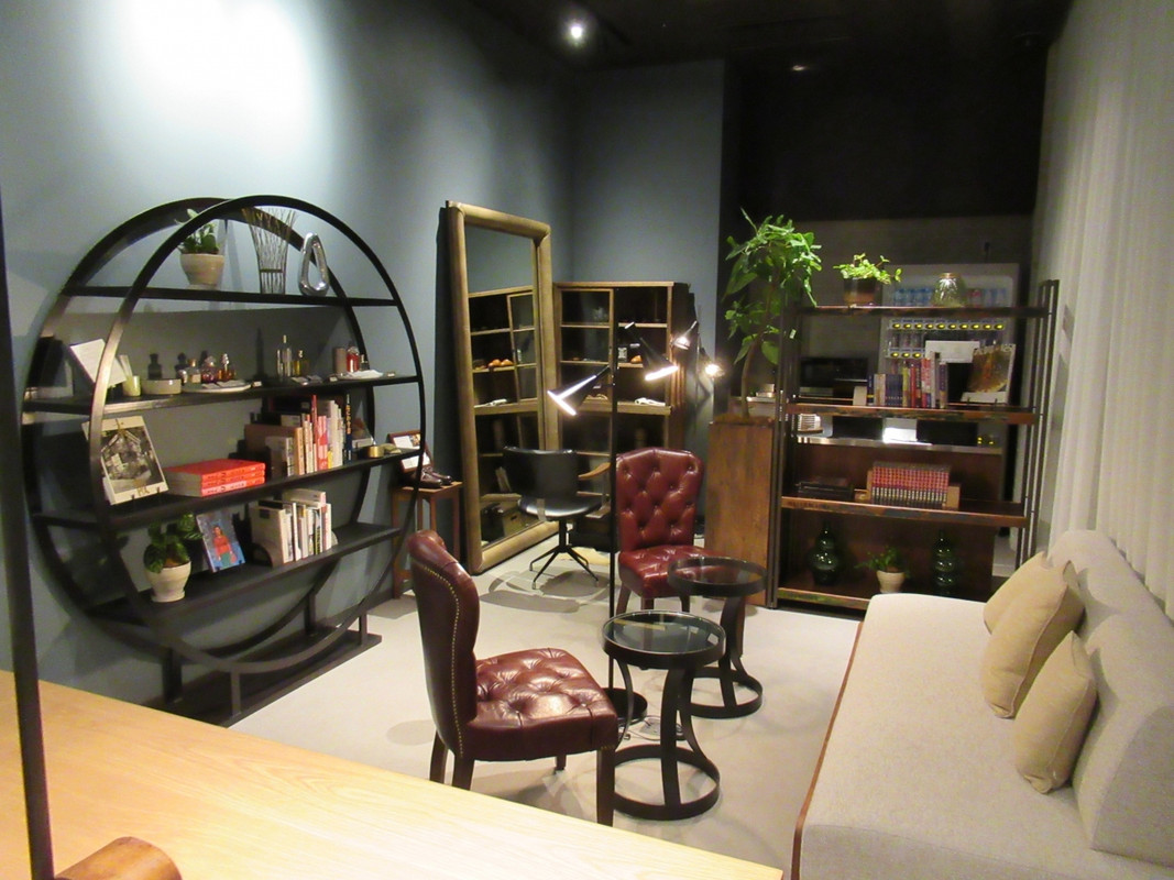 Room001には無料コーヒーも