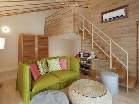 アラマンダ インギャーコーラルヴィレッジ / 2