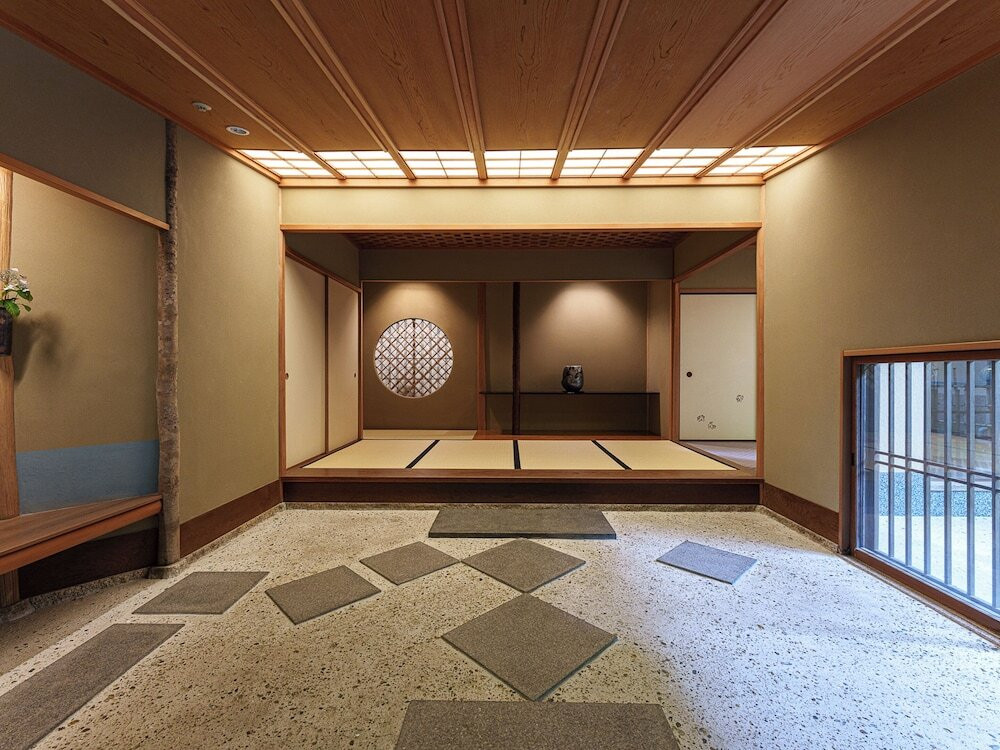 「特別室」玄関①