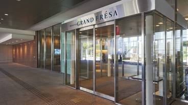 施設の入り口 / 17