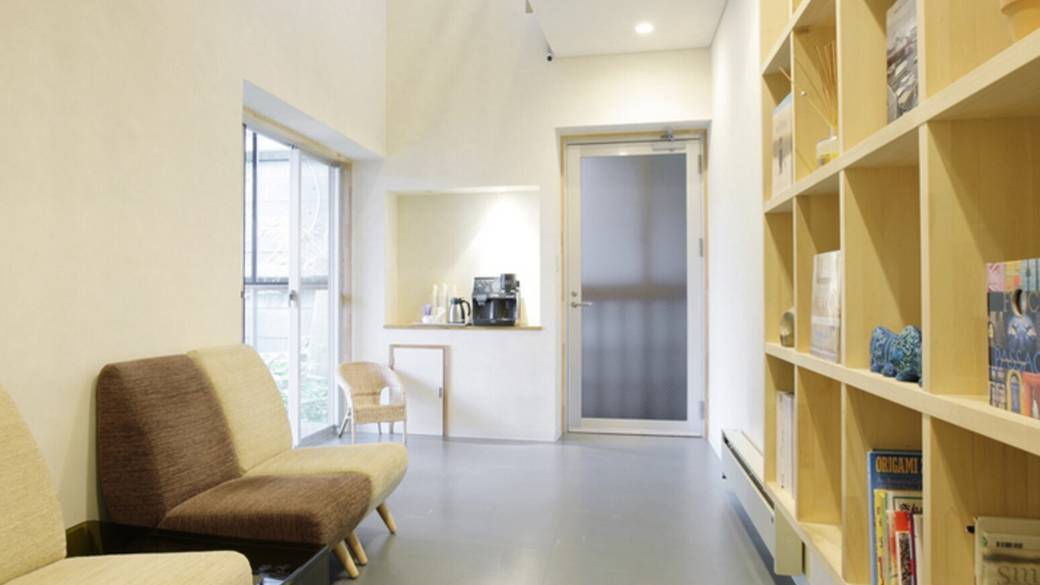 ほっと落ち着ける
足湯やライブラリ / 2