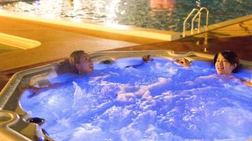 屋外スパ浴槽 / 1