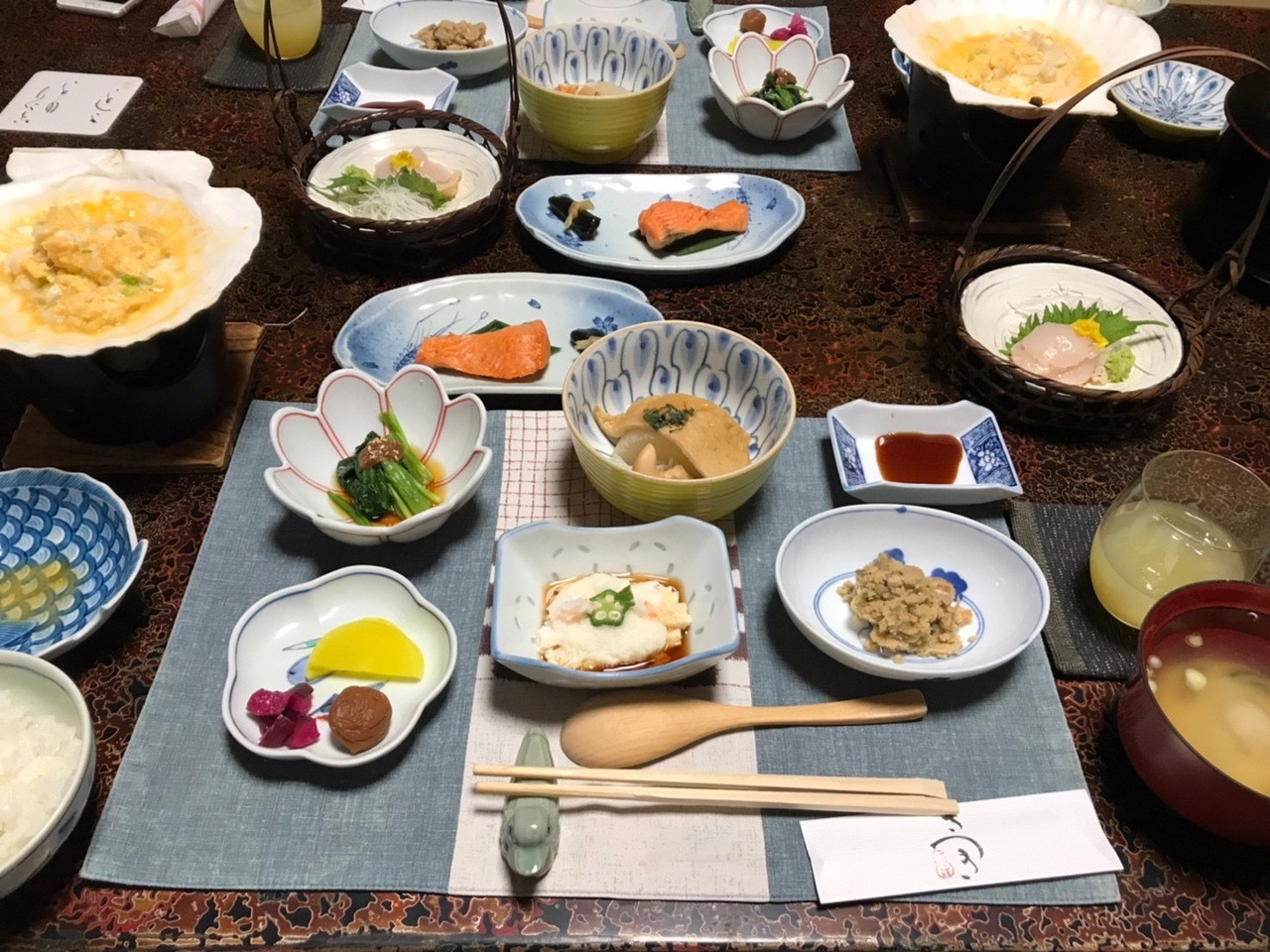 部屋食がうれしい♪限定8室の小さな隠れ宿で2人時間を満喫3526528