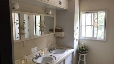 バスルームのシンク / 3