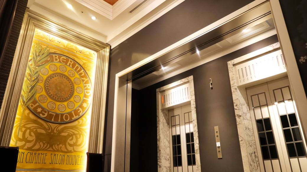 2階エレベーター前 / 3