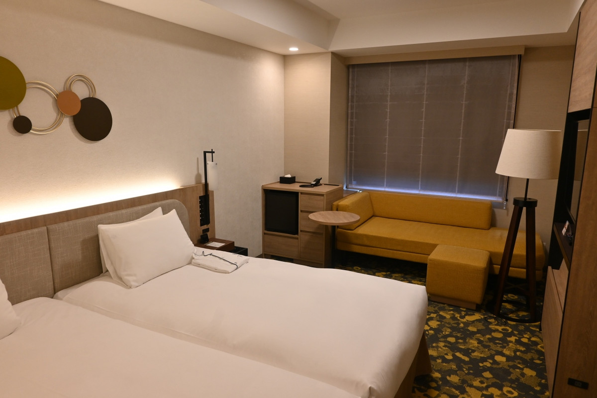 ソファも過ごしやすい客室