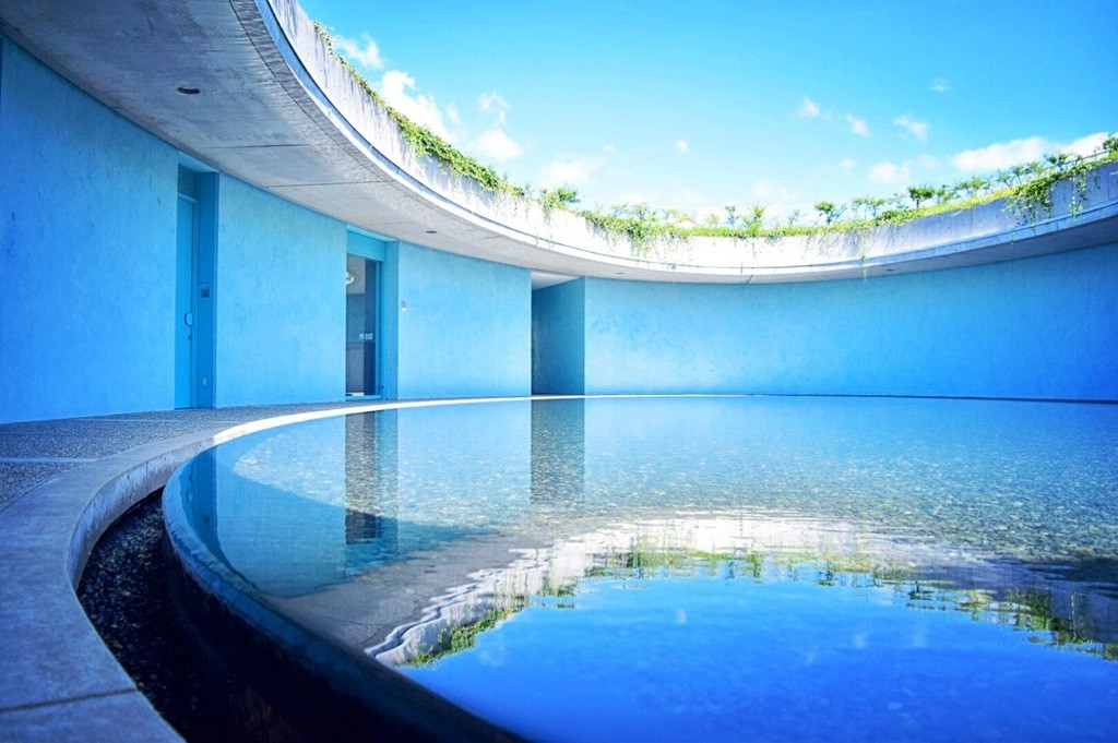 ①美術館に泊まれるの！？「ベネッセハウス」3425764