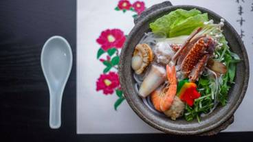 旅館のお食事処 / 11